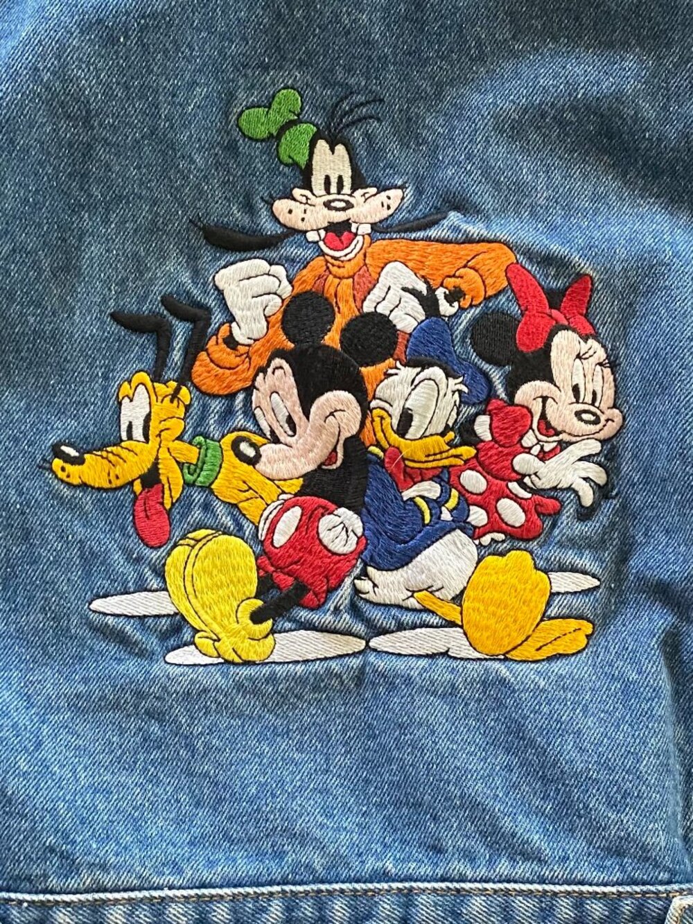 Vintage 90s Disney Store Mickey & Friends Embroidered Denim Jacket Med Wash - Picture 5 of 9